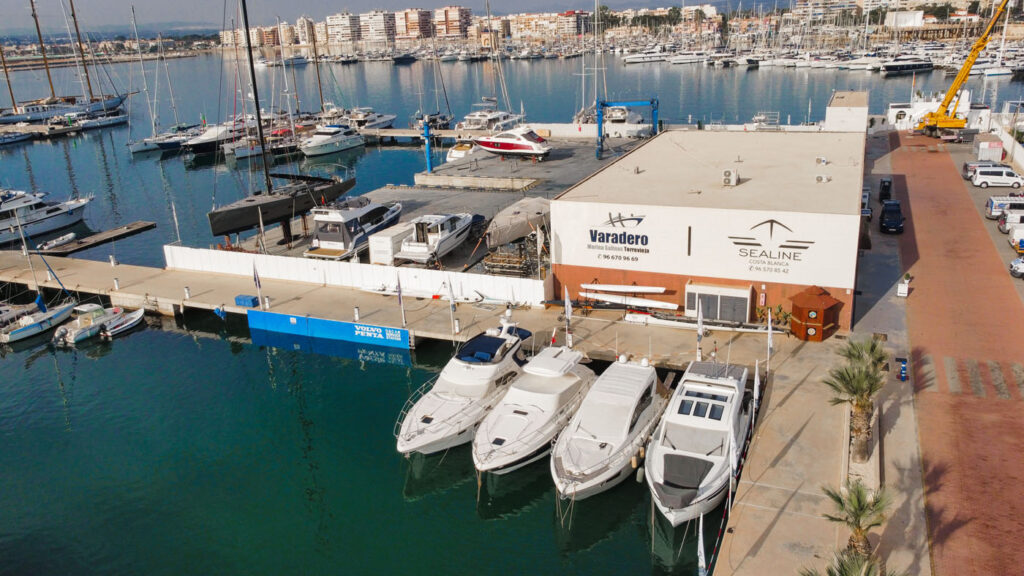 We do storage for boats